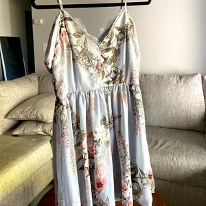 Off the shoulder Lulus Dress. Size M. Wore it once.